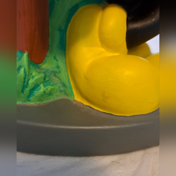 Vintage Disney's Mickey Mouse coin bank - Picture 6 of 9